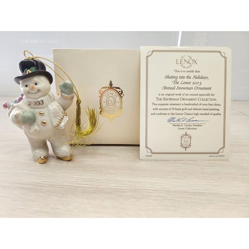 Lenox Classics Skating Into The Holidays Ornament 2003 Accented W/24 Karat Gold